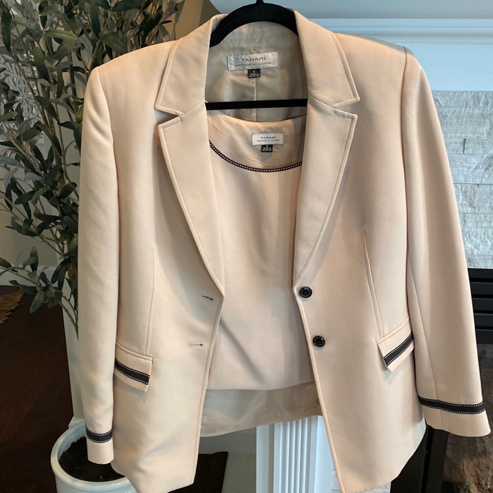 Blazer With Matching Shell - image 1